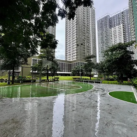 Hayahay Pad At Avida Riala Tower 5 In It Park